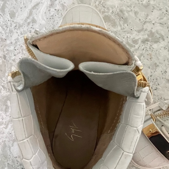 Authentic Giuseppe Zanotti white and gold High Top Sneakers Size 38.5 . - Picture 10 of 16
